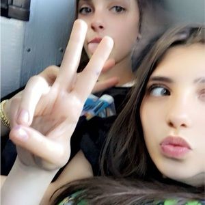 Meet your Posher, Aliana